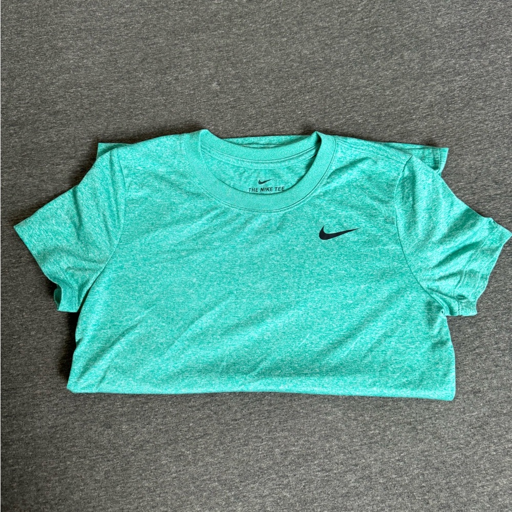 Bright Aqua Nike Athletic Tee Size Small